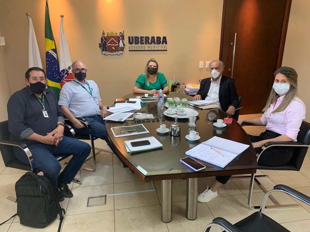 Presidente da Delta Sucroenergia, Dr. Robert Lyra, reúne com Prefeita de Uberaba