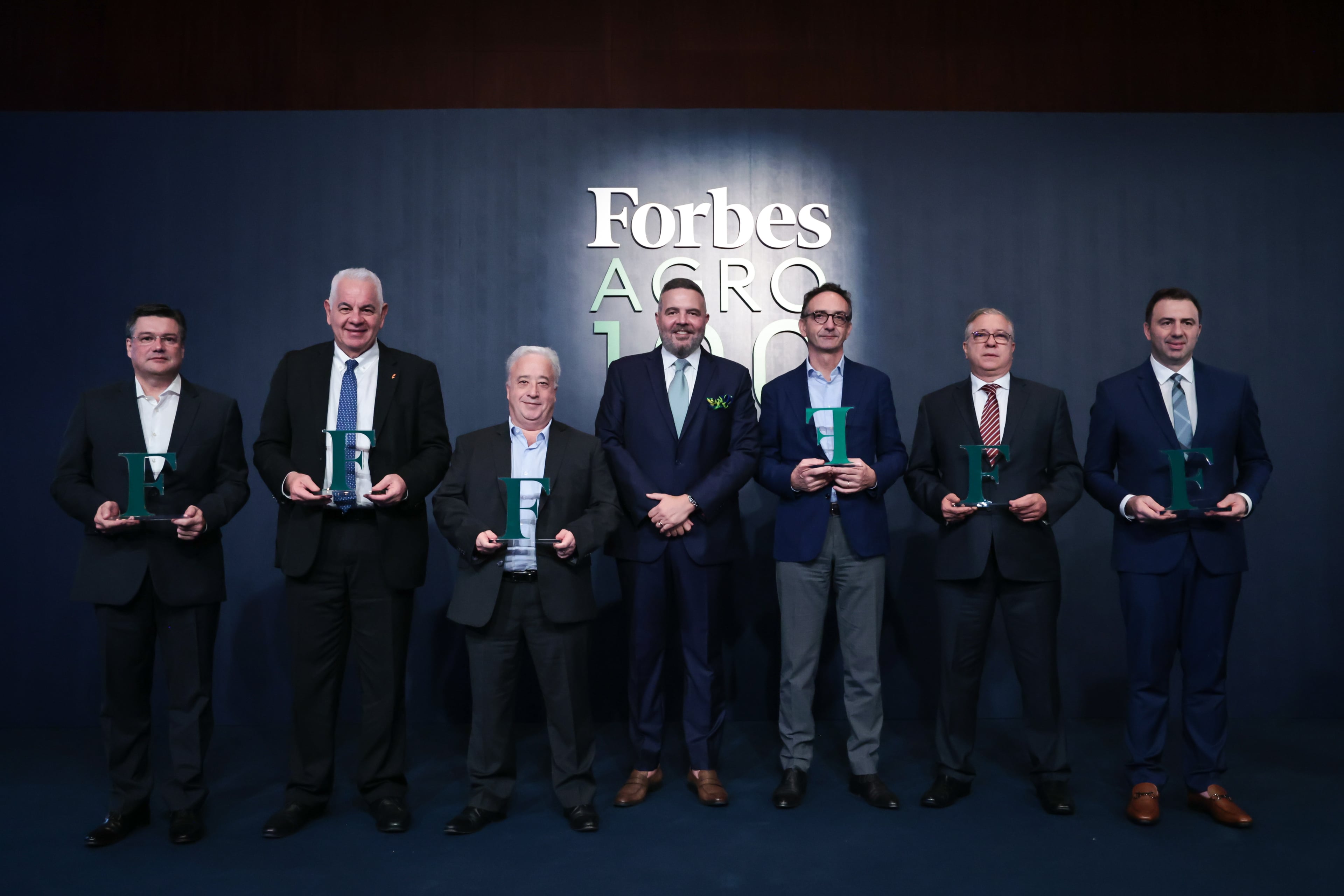 Delta Sucroenergia recebe troféu Forbes Agro100